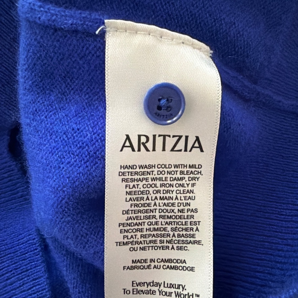 Aritzia cashmere polo - Picture 6 of 6